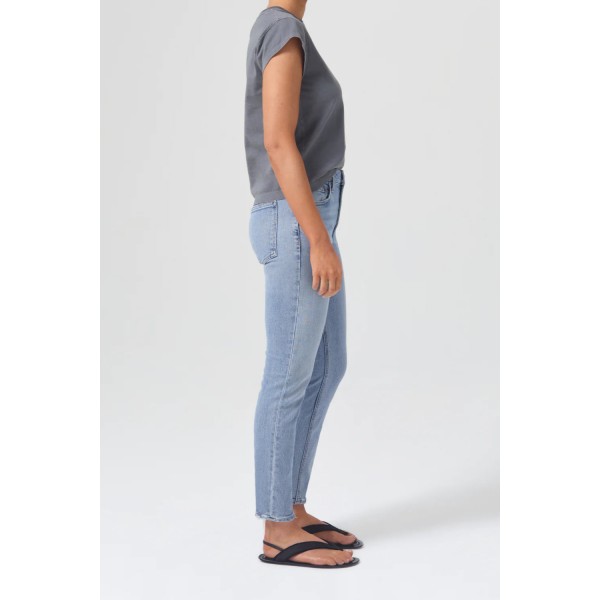 Willow Mid Rise Slim Crop