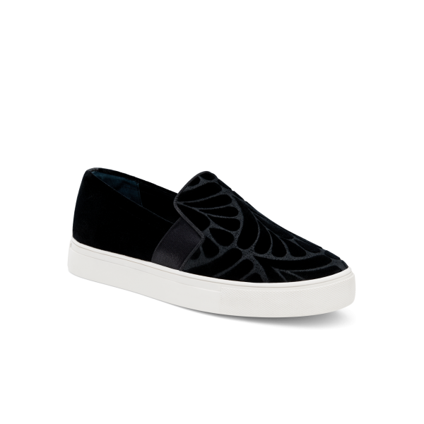 The Swift - Black Velvet Embroidery